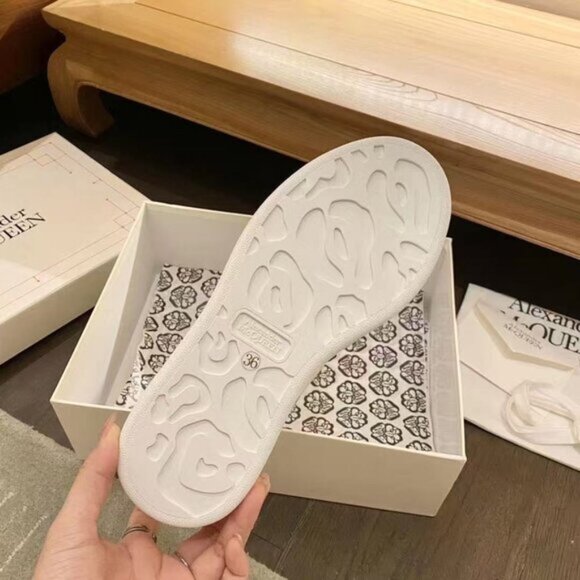 Alexander McQueen Black and White Leather Sneakers - Picture 7 of 7